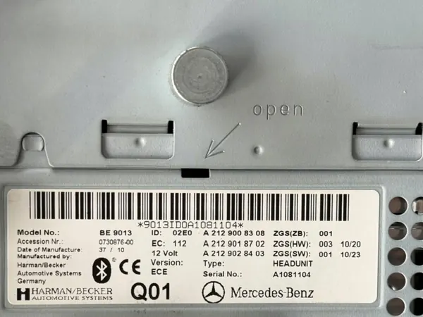 Lector Radio Nav Harman OEM A2129008308 Mercedes Clase E image 6