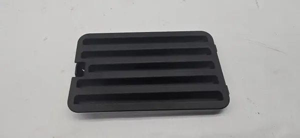 OEM 6W8301918AD takapuskurin tuuletusritilä Jaguar XK image 2