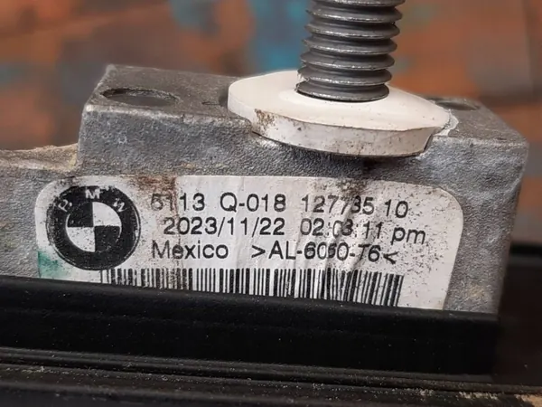 Barras de Techo BMW X7 G07 OEM 5A34E61/62 - Usado image 3