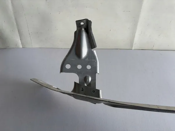 Etupuskuri Vahvistus Tesla Y image 6