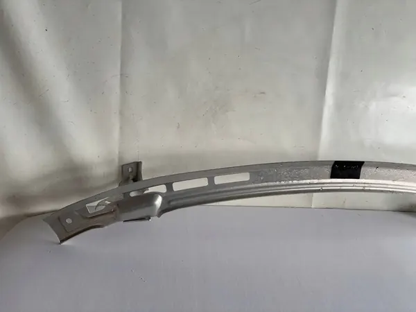 Etupuskuri Vahvistus Tesla Y image 8