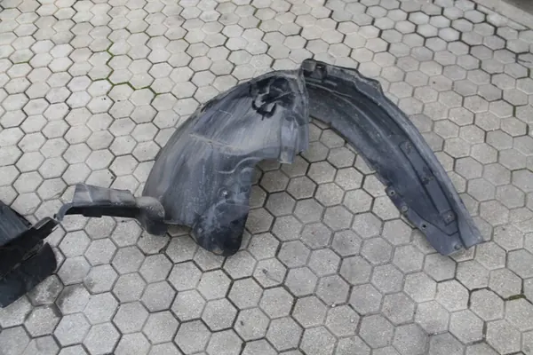 Front Wheel Arch Subaru Forester II SG 02-08 OEM image 4