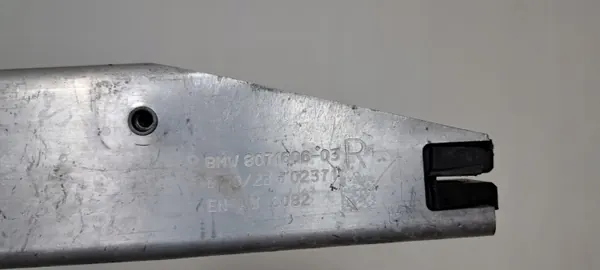 Panneau Zone d'Écrasement Droit BMW OE 8071606 image 6