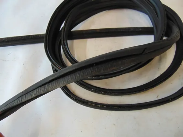 Opel OE achterdeur afdichting OEM VIVARO A H2 - Gebruikt image 3