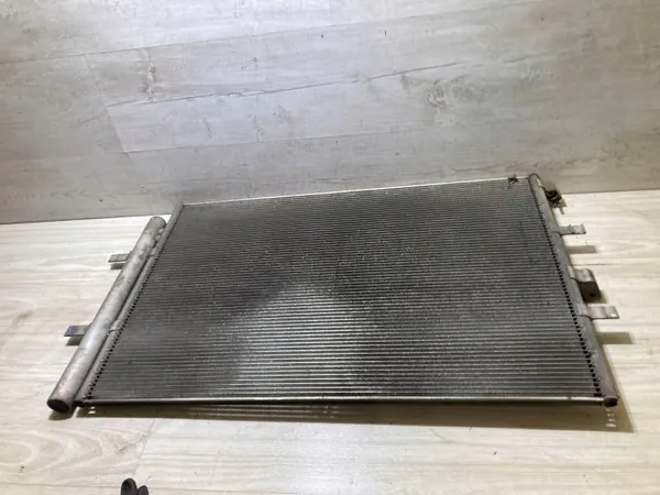 Ford OE GK21-8C342BC Begagnad AC-kondensor image 3