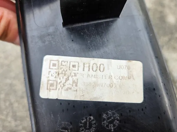Filtre à vapeur de carburant OEM 31420-N7000 Occasion image 3