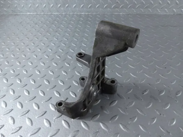 Support de pompe direction Cadillac XTS OEM 12611591 image 5
