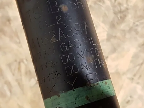 Ammortizzatore posteriore Mitsubishi Outlander 2015 4162A397 image 3