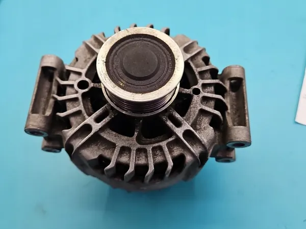 Vaihtovirtageneraattori VW Passat B7 2.0 TSI 03L903023Q image 2