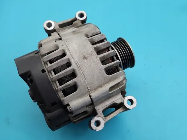 Vaihtovirtageneraattori VW Passat B7 2.0 TSI 03L903023Q image 3