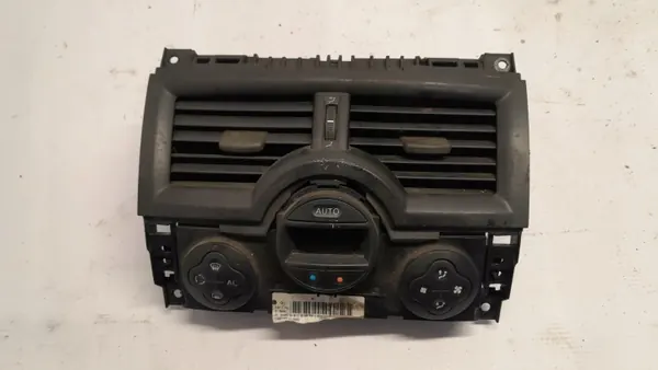 Renault OE 8200344840 Midden-luchtrooster paneel image 2