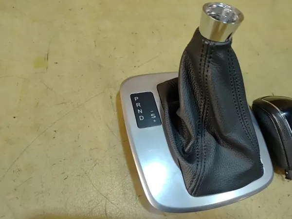 Pommeau de levier MONDEO MK4 OEM - Boîte automatique image 3