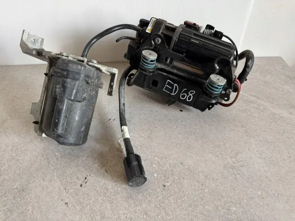 Compresseur suspension air OEM M8E2-3B484-AB Occasion image 2