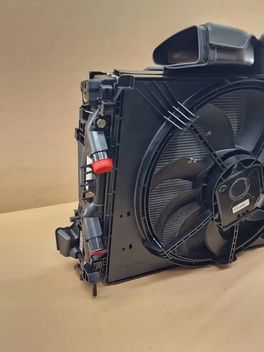 Radiador Maserati Ghibli III Levante Quattroporte image 3