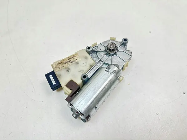Peugeot 307 Schiebedachmotor OEM 88060D - Gebraucht image 3