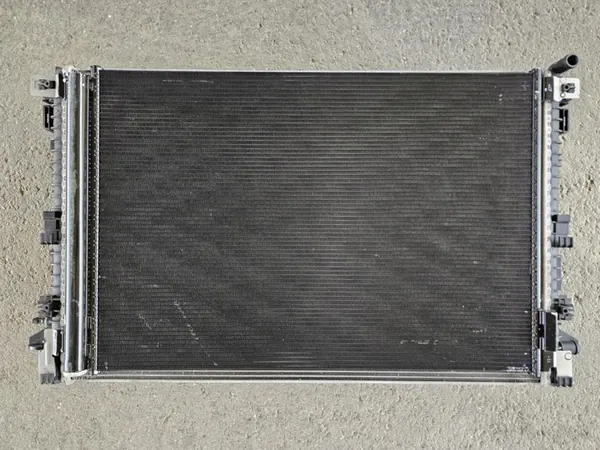 Radiadores de refrigeración con ventiladores Audi A8 D5 60 TFSI e quattro image 2