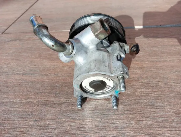 Bomba de direção assistida Jeep OE image 5