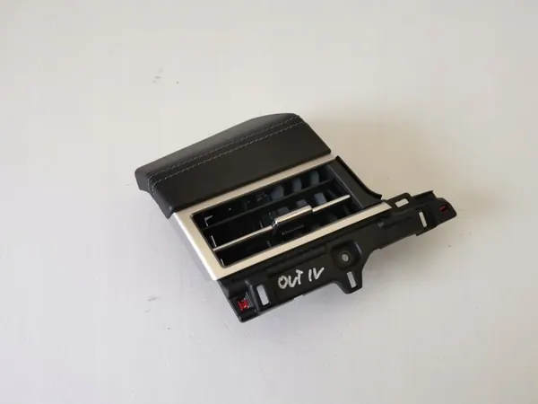 OEM SPC08360 dashboard-luchtrooster sierstrip Mitsubishi Outlander image 9