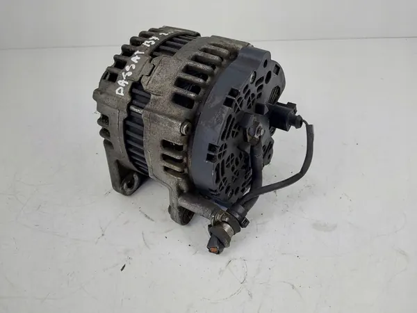 Vaihtovirtageneraattori VW Passat B7 2.0 TDI image 2