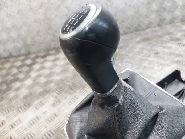 Vaihdepyörä + Kaapelit Opel Astra H 1.3 CDTI 55350346 image 3