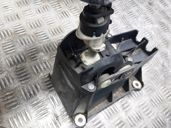 Vaihdepyörä + Kaapelit Opel Astra H 1.3 CDTI 55350346 image 4