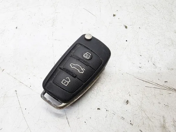 Audi A6 C6 Q7 Nyckel 4F0837220AK 16Q7 image 3