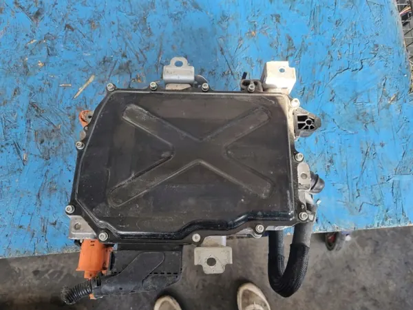 Hyundai IONIQ Hybrid batterij laadmodule OEM image 4
