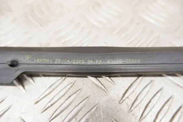 Konepellitiiviste OEM 5339502260 Toyota Corollalle image 8