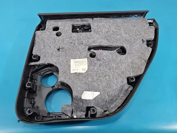 Audi Q7 II Dörrklädsel OEM 4M0867305G Vänster Bak image 3