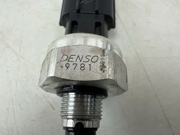 Toyota OE Öldrucksensor OEM 9781 - Gebraucht image 7