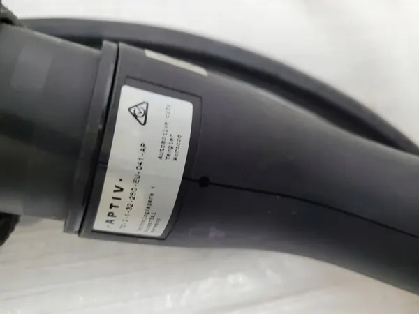 Câble de charge Renault Zoe VE OEM 296955673R image 3