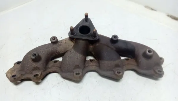 Mitsubishi L200 Pakoputken keräin OEM JUR71679 image 2