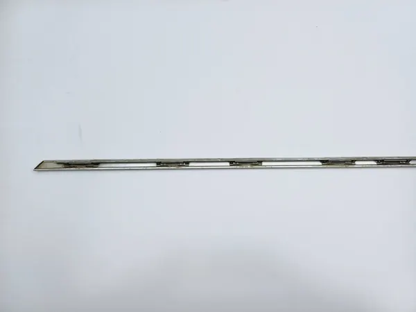 Garniture de fenêtre arrière droite Chrome BMW 5 E39 Kombi DRC87660 image 5