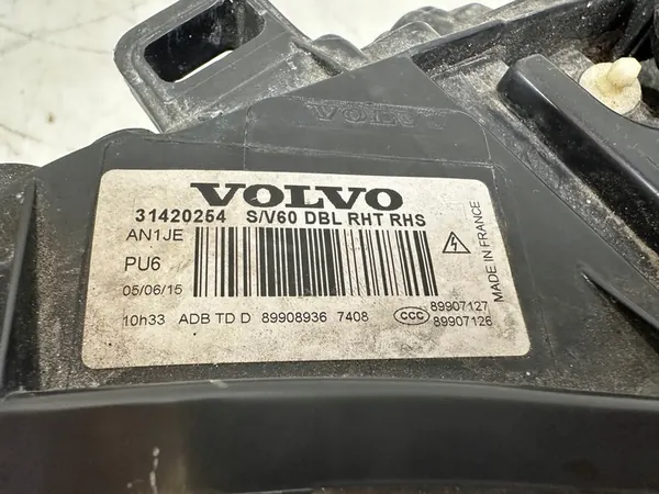 Oikea Xenon-ajovalot Volvo V60 I Lift image 8