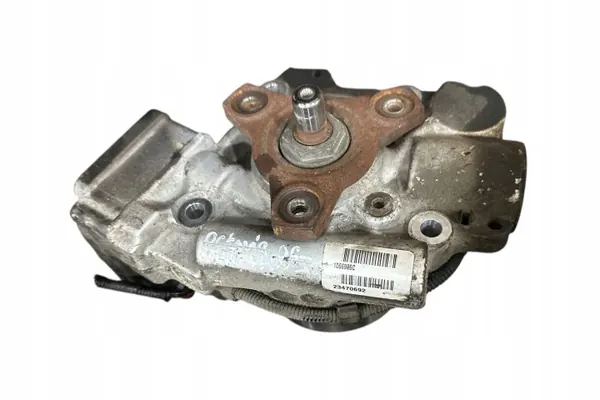 Skoda Octavia Mk2 Achterdifferentieel motor OEM 23470692 Links image 3