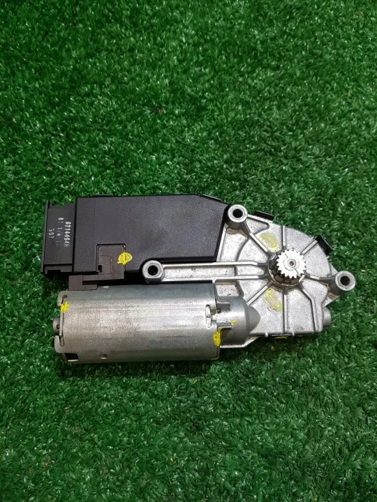 Moteur de toit ouvrant VW EOS OEM 1Q0959591C image 2