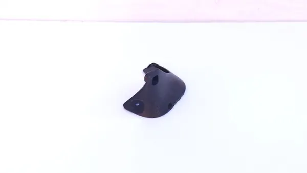 Tesla Model 3 2020 Etu Oikea Lokasuoja OEM 1518764-00-C image 3