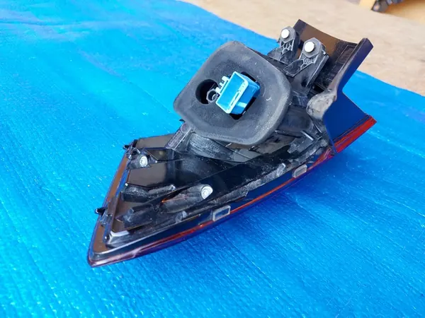 Lámpara Trasera Izquierda LED Volkswagen T-Roc 2021+ OEM 2GA945095D image 5