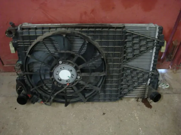 Conjunto de Radiador y Ventilador AUDI A1 1.6 TDI OEM image 2