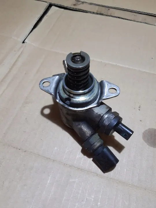 Kraftstoffpumpe AUDI Q5 3.2 FSI 06E906051K 06E127025N image 6