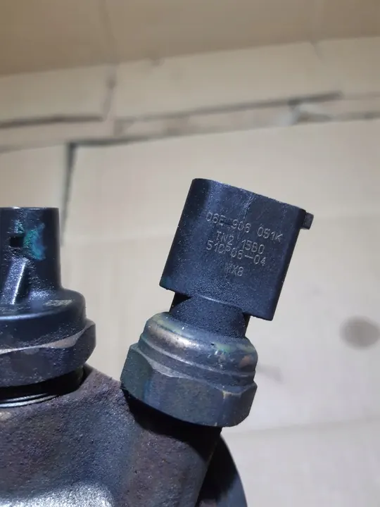 Kraftstoffpumpe AUDI Q5 3.2 FSI 06E906051K 06E127025N image 7