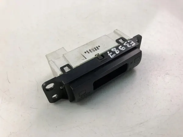 Mazda MPV II Ohjausyksikkö OEM 29094 image 2