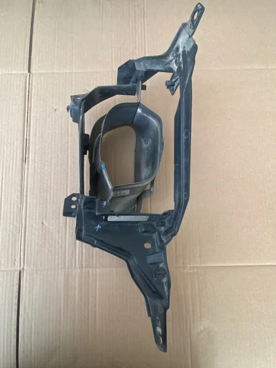 BMW X5 G05 Buse d'échappement gauche OEM 8074189 8074187 image 9