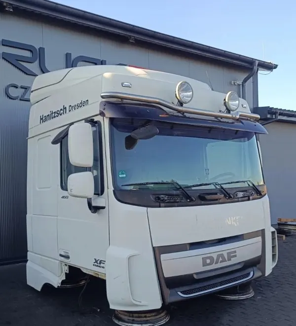 Gebruikte DAF XF 106 cabine - OEM XF 106 onderdeel image 3