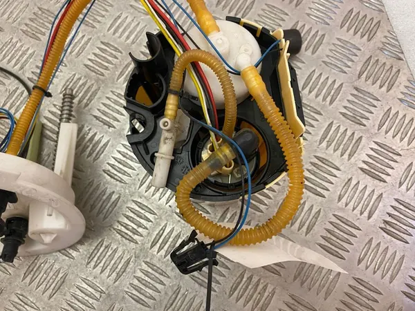 Volvo XC60 2020 Bomba de Combustível 31355994 image 3