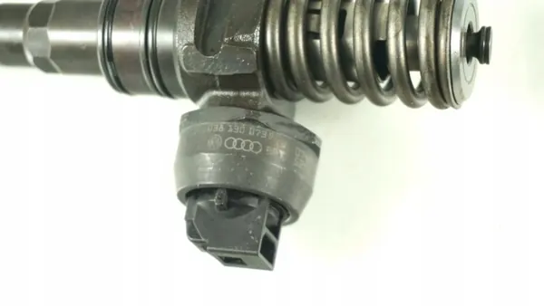 Bomba de inyección OEM 038130073BP para VW Golf, Polo image 3