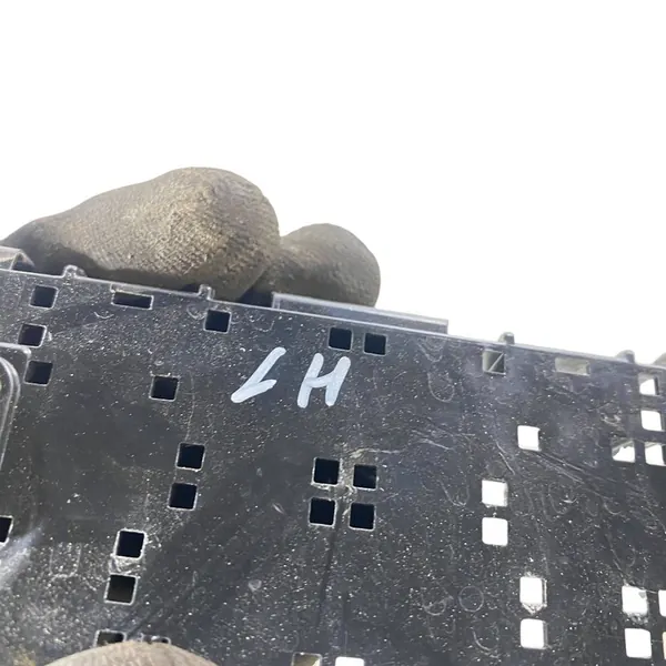 Suporte de para-choque traseiro esquerdo Subaru Forester SK 2023 OEM image 7