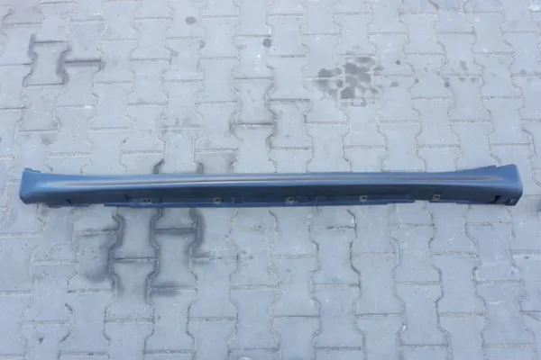 OEM 768511KA6A Vasen kynnyssuoja Nissan Jukelle image 2