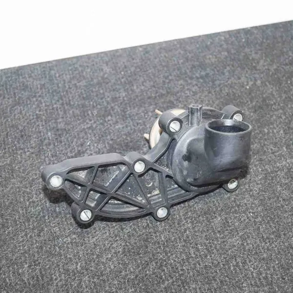 Termostato Audi A5 8T 2010 OEM 06E121111A image 3