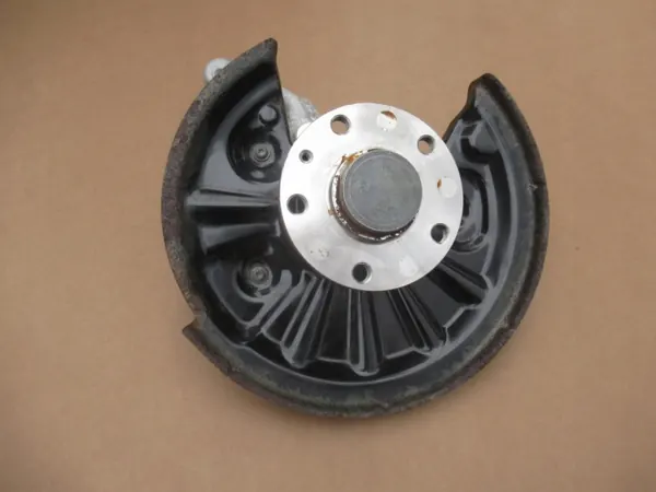 Audi Q3 F3 83A taka-akselinivel vasen OEM 5QF505435G image 4